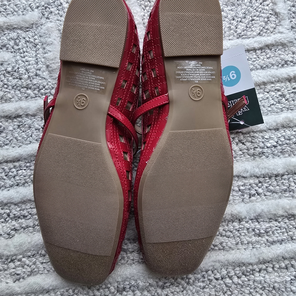 wild fable Red Woven Patent Mary Jane Flats - Picture 5 of 8